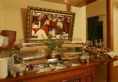 Hotel Schweizer Hof 3*