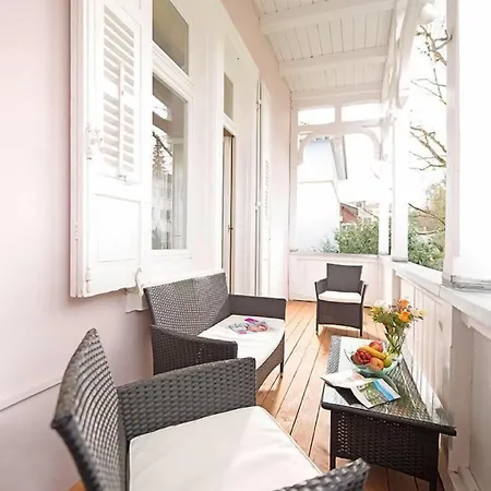 Schweizer Hof Hotel 3*