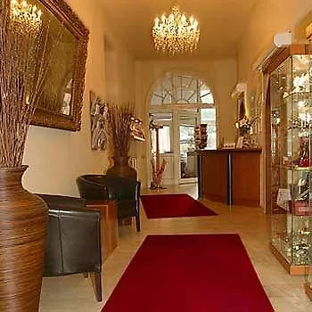 Schweizer Hof 3*