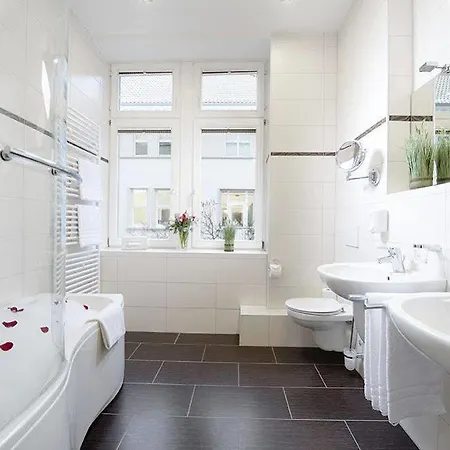 Hotel Schweizer Hof 3*