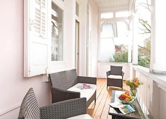 Schweizer Hof Hotel 3*